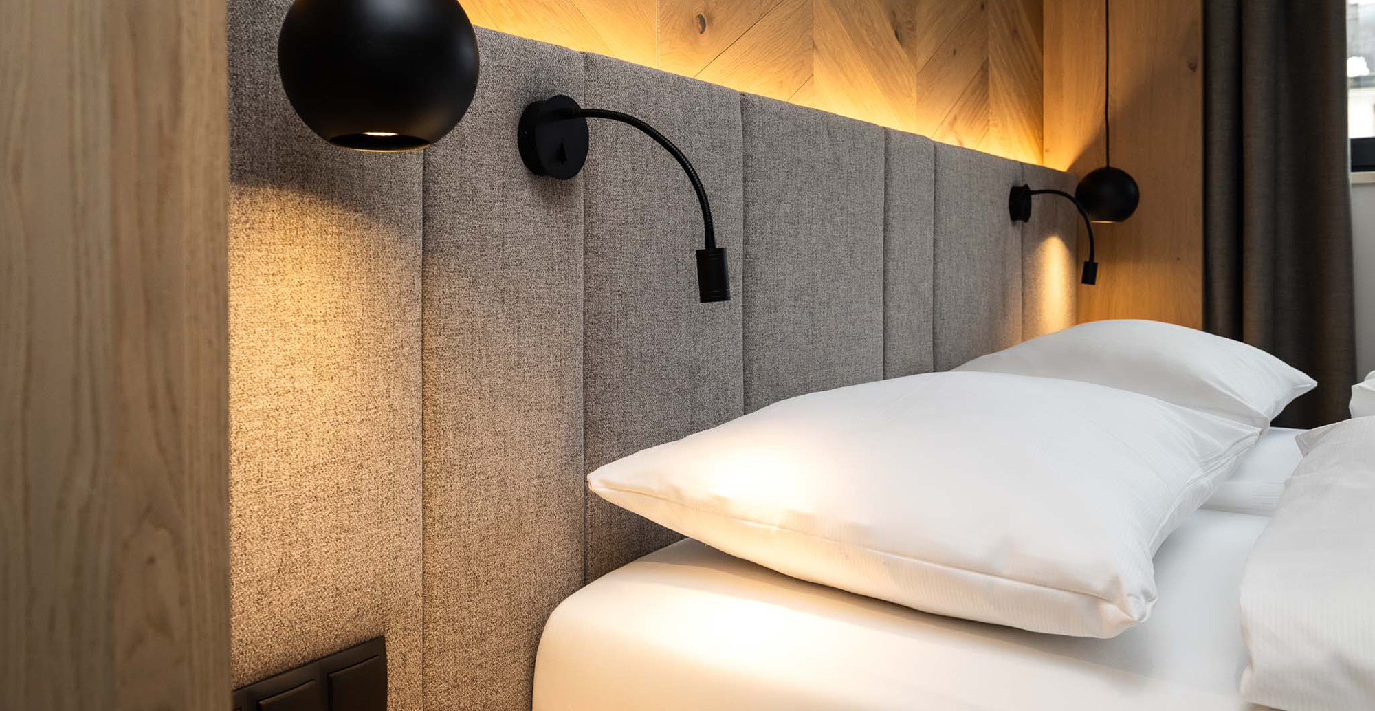 Komfortabel eingerichtete Zimmer mit traumhaftem Panoramablick auf Flachau