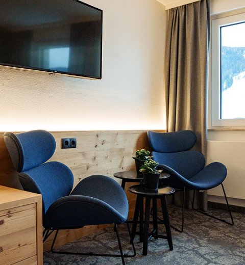 Genug Platz in unseren komfortablen Zimmern und Suiten